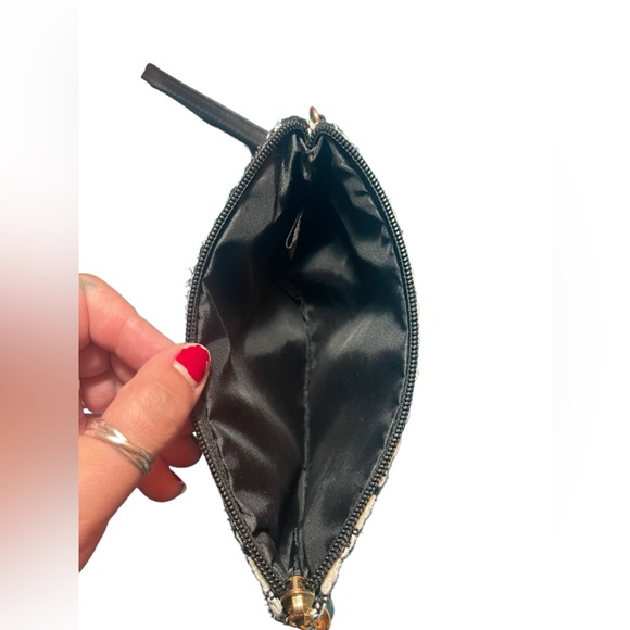 Houndstooth Black & White Fabric Wristlet - Picture 6 of 9